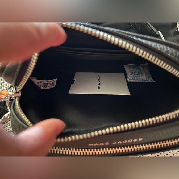 ✨SOLD✨ Marc Jacobs The Moto Shot 21 Black Camera Crossbody Bag Purse Handbag - Picture 6 of 10